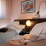 Отель Comtur 4*