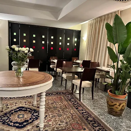 Comtur Hotel 4*