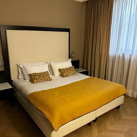 Hotell Comtur 4*