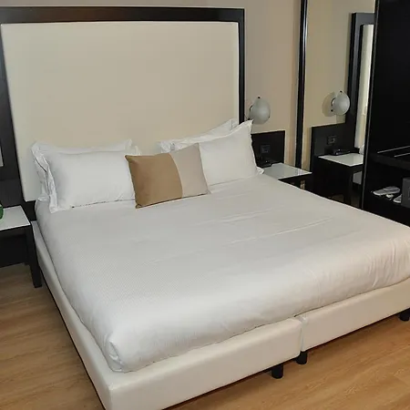 Hotell Comtur Binasco