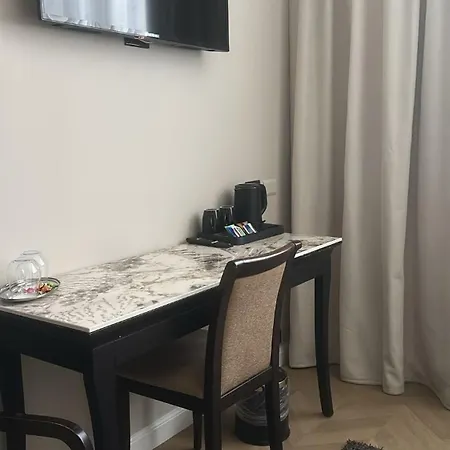 Hotell Comtur 4*