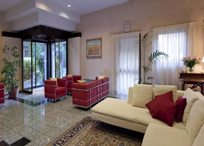 Otel Comtur