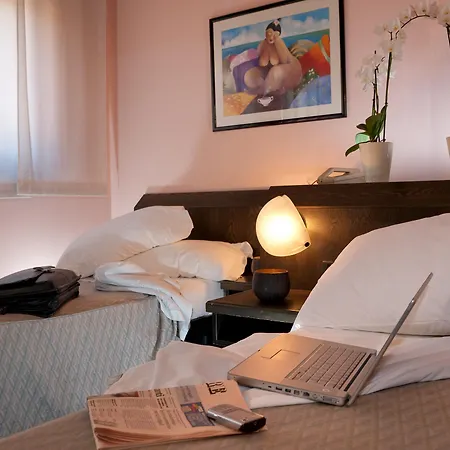 Отель Comtur 4*